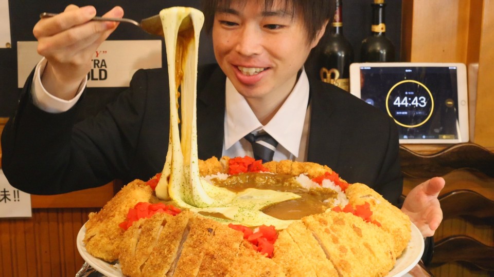 『夏休みに大食いもトークもする、しのけんです。』
